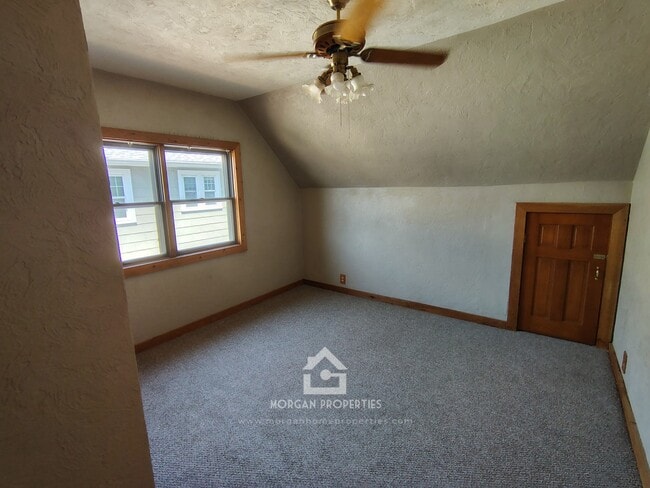 Building Photo - 808 College Dr