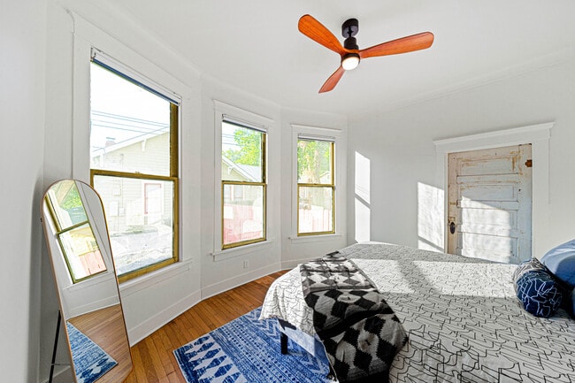 Foto del edificio - 540 Adams St