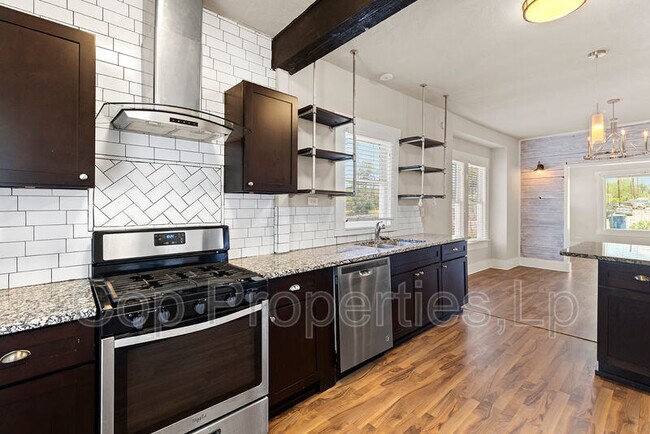 Foto del edificio - 916 Iowa St