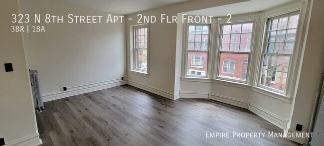 Foto del edificio - 2nd Floor: 3 Bedroom / 1 Bathroom Apartmen...