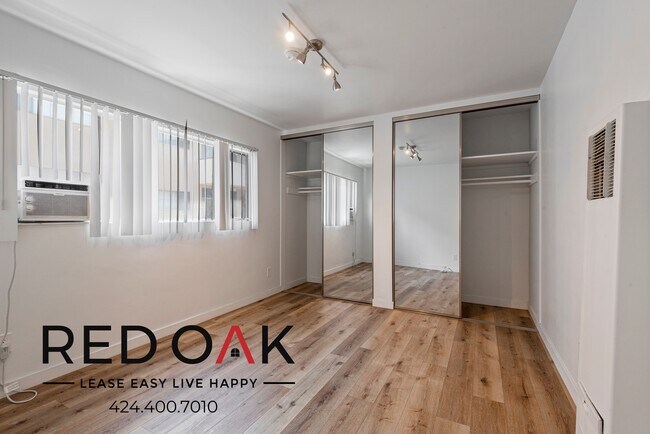 Building Photo - Sundrenched One Bedroom with Central A/C, ...