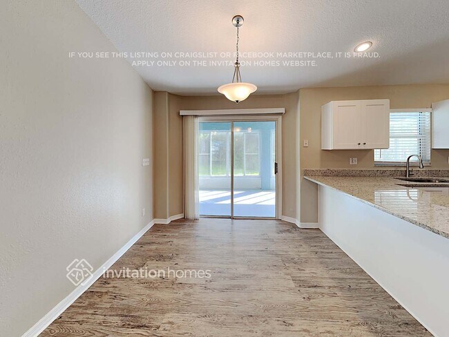 Foto del edificio - 3827 Springlake Village Ct