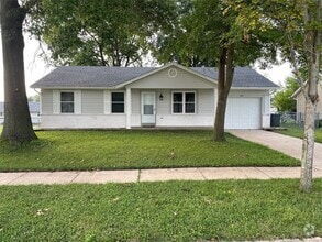 Building Photo - 1662 Knightwood Ln