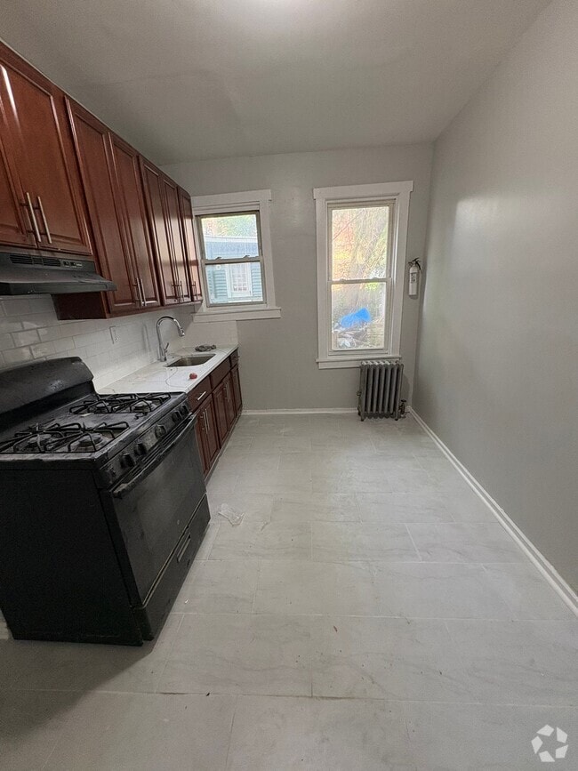 Building Photo - 144 S Durand Pl