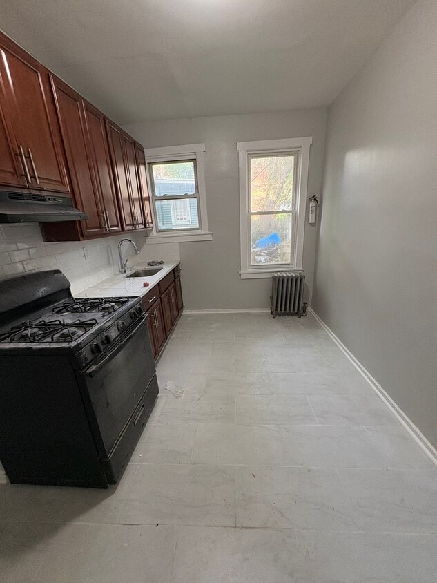 Primary Photo - 144 S Durand Pl