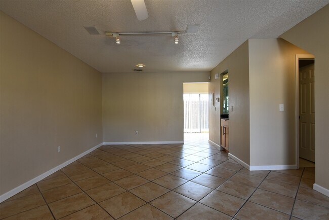 Building Photo - 3374 Cedar Springs Pl