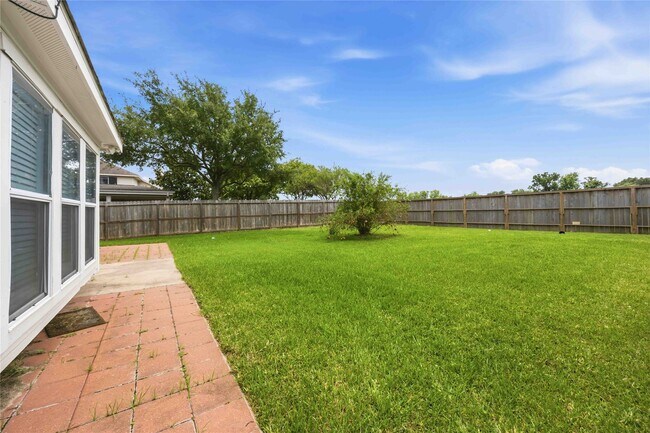 Building Photo - 12807 Canyon Echo Dr