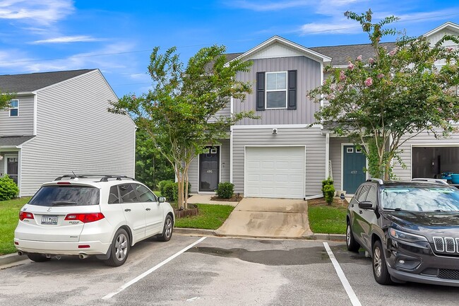 Building Photo - Beautiful Goose Creek Townhome!