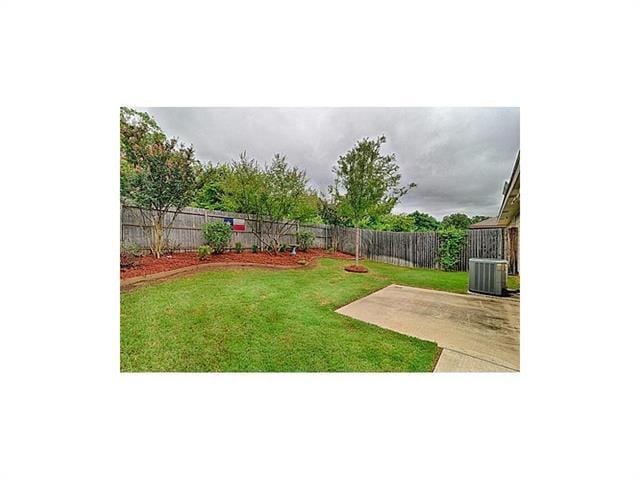 Building Photo - 1425 Ravenwood Dr