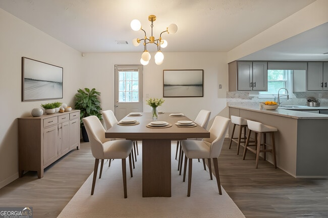 Foto del edificio - 7156 Whitfield Dr