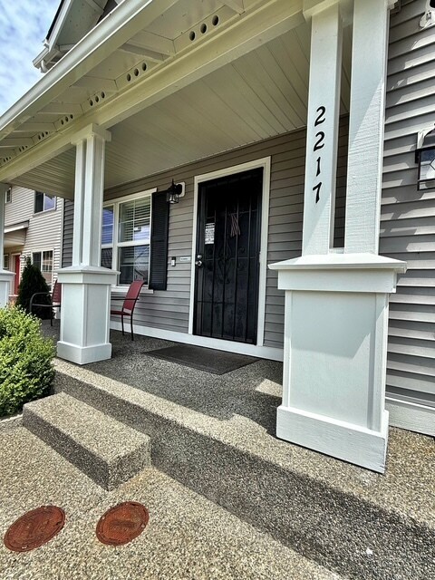 Building Photo - 2217 SW Warbler Way