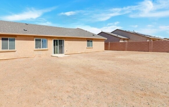 Primary Photo - 6984 S Victor Dr