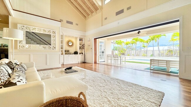 Foto del edificio - EXQUISITE KAHALA ESTATE IN EXCLUSIVE PUU P...