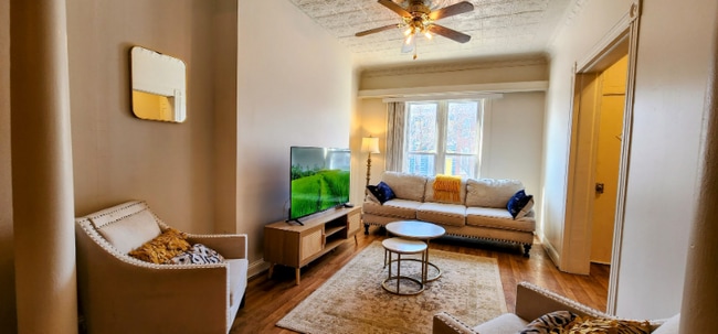 Photo - 1403 N Luzerne Ave Townhome