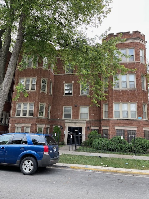 Building Photo - 6700 S Clyde Ave
