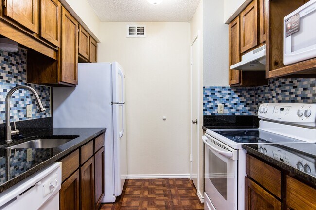 Foto del edificio - 8109 Skillman St