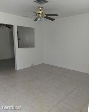Building Photo - 2 br, 1 bath  - 408 NE 12th Ave # 2