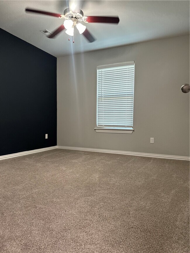 Foto del edificio - 1236 N Pershing St