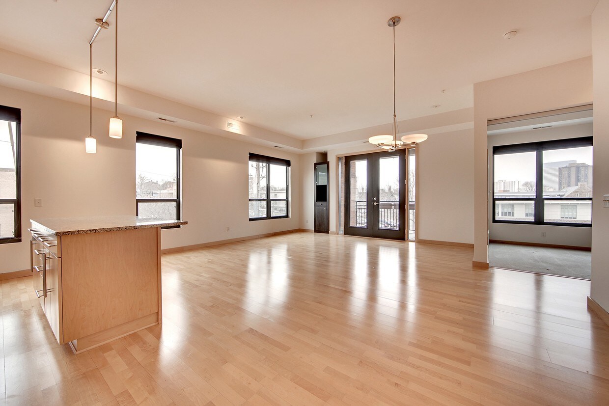 Foto principal - 9 W Franklin Ave