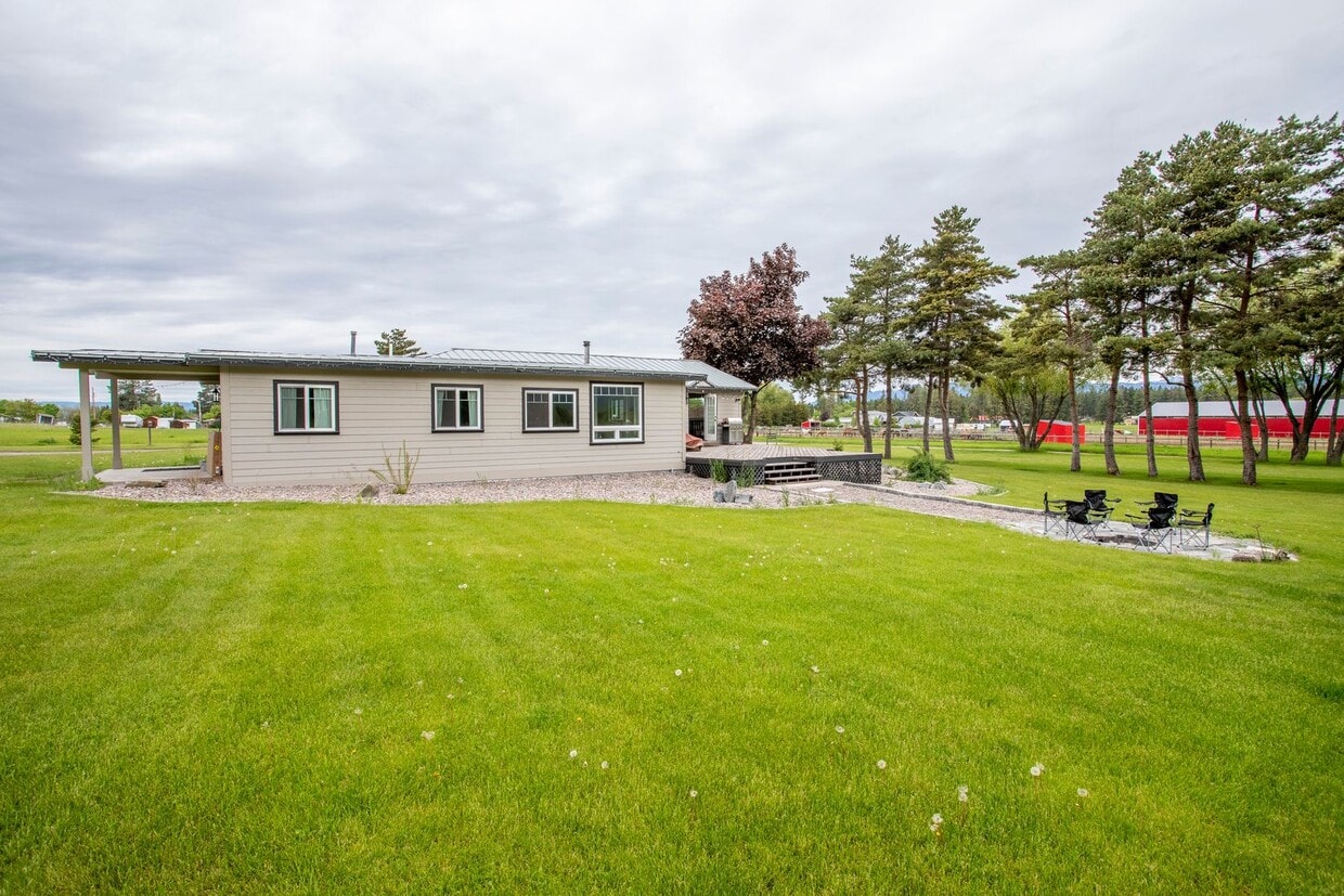 Primary Photo - 592 Homestake Trail