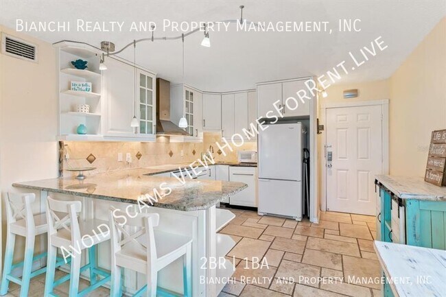 Foto del edificio - 2/1 Condo Indian Shores - Steps to Beach!