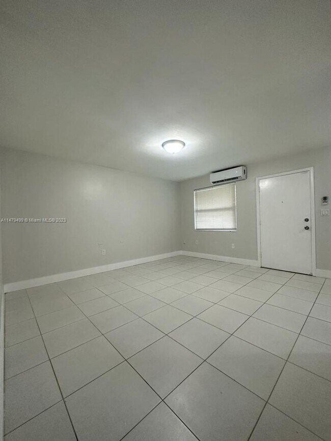 Foto del edificio - 15960 NE 19th Pl