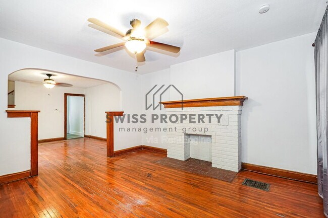 Foto del edificio - 1339 E Kossuth St