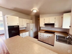 Building Photo - 3005 Eureka St
