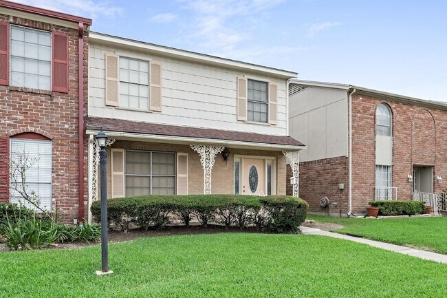 Foto del edificio - 5960 Townhouse Ln