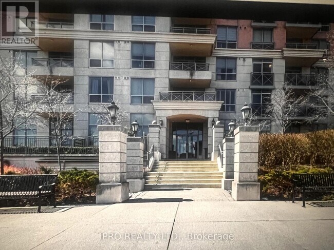 Photo du bâtiment - 5229-5229 Dundas St W