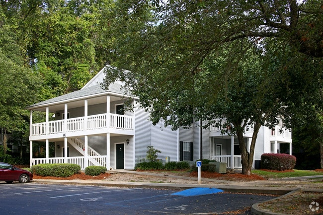 Azalea Place Apartments Tallahassee Fl Apartments Com