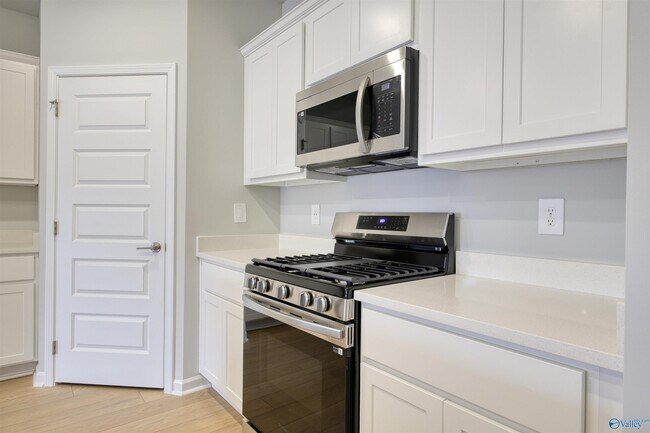 Foto del edificio - 12392 Whitcomb Cir