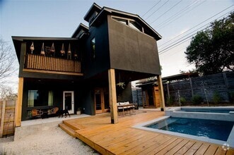 Building Photo - 405 S Park Dr