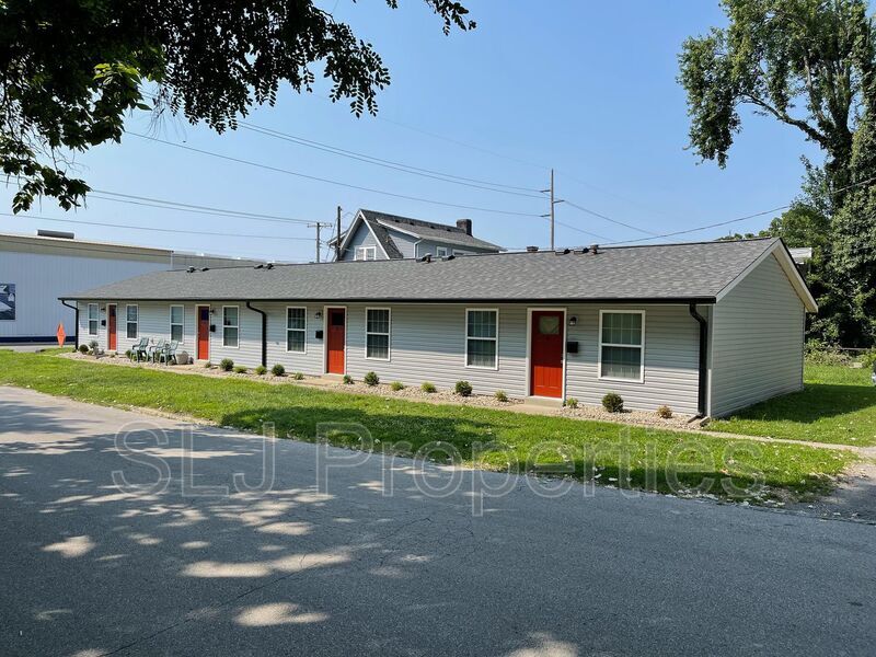 Primary Photo - 318 Meigs Ave