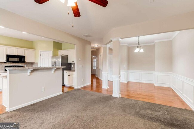 Building Photo - 1817 Waterside Dr