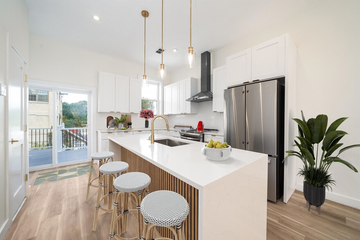 Foto principal - 149 Halladay St