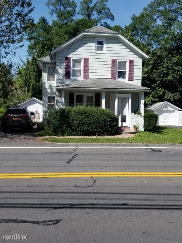 Primary Photo - 4 br, 2 bath House - 81 Suffern Ln