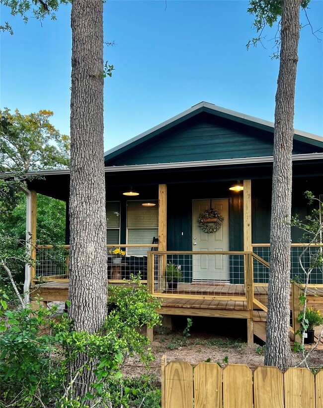 Building Photo - 342 Husk Ln