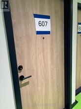 Building Photo - 801 The Queensway