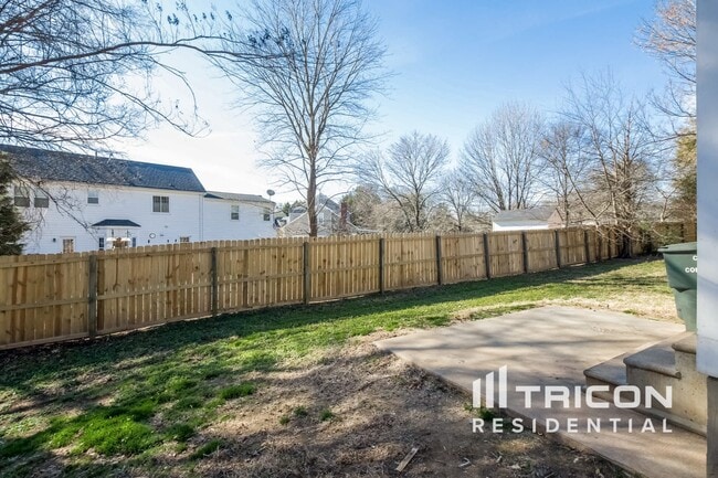 Foto del edificio - 3370 Prescott Pl NW