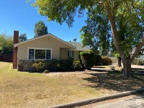 Building Photo - 185 Alto Dr