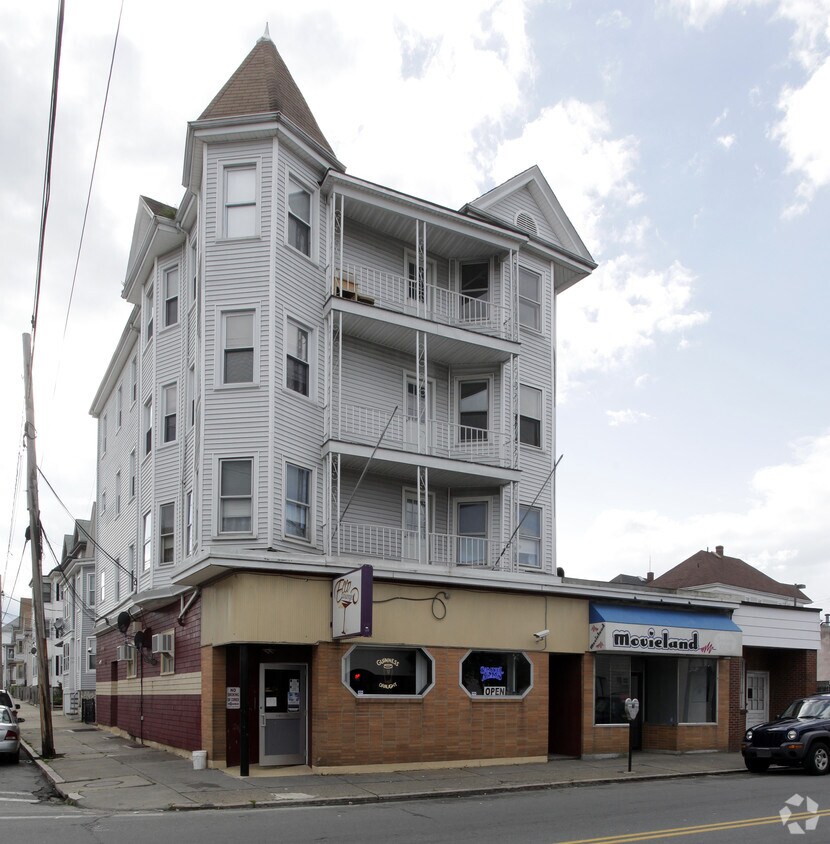 16691673 Ave, New Bedford, MA 02746 Apartments in New