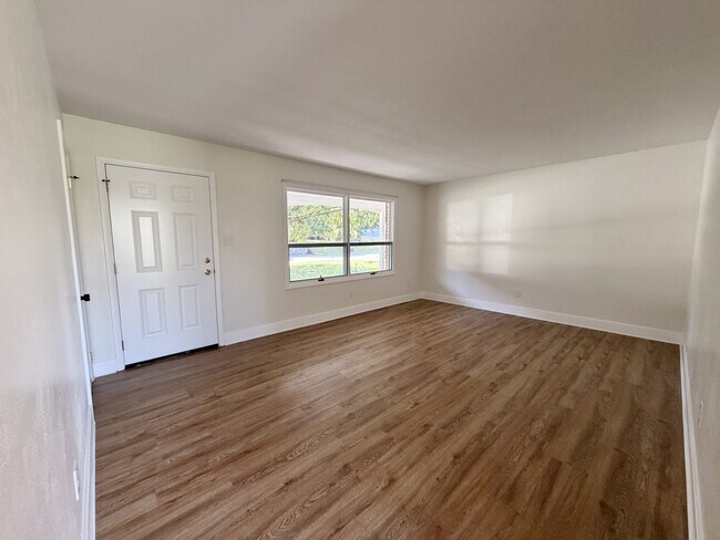 Foto del edificio - 10087 Red Maple Ln
