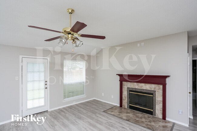 Foto del edificio - 433 Asbury Dr