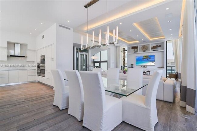 Foto del edificio - 9501 Collins Ave