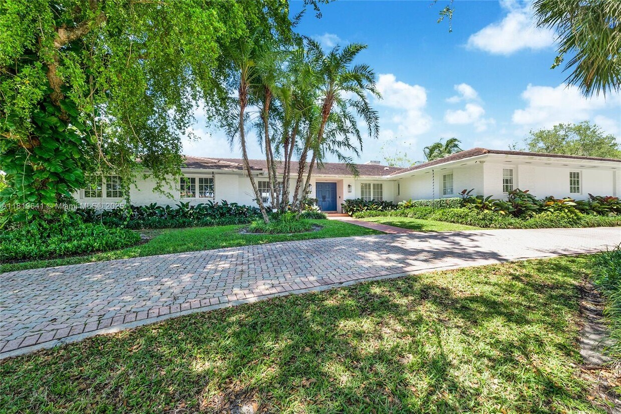 Primary Photo - 610 Marquesa Dr