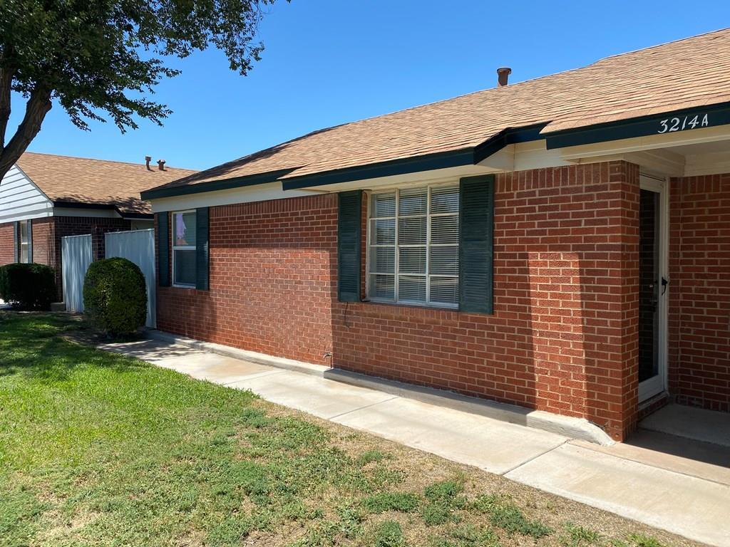Foto principal - 3214 W Kansas Ave
