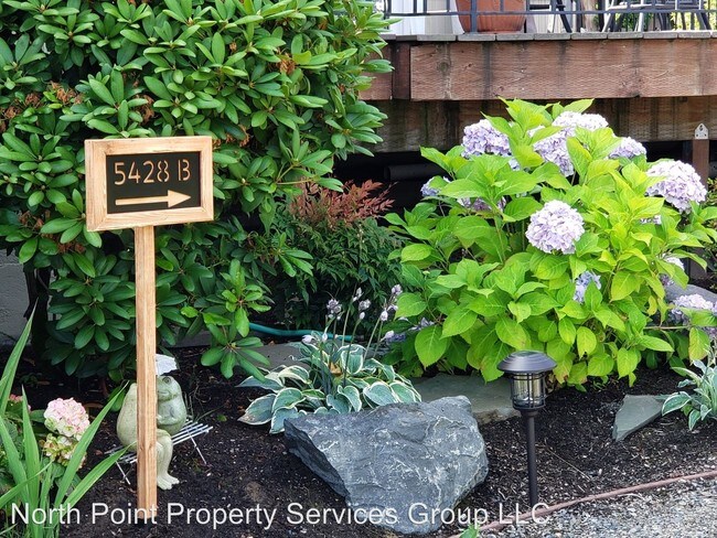 2 br, 1 bath House - 5428 N 49th St Unit B - 2 br, 1 bath House - 5428 N 49th St  Unit B