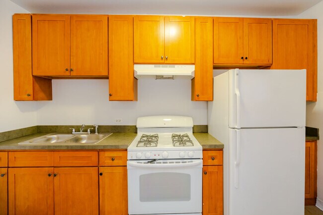 Foto del edificio - 5104 W 18th St