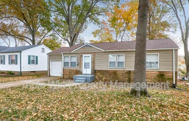 Photo - 10128 Ashbrook Dr House